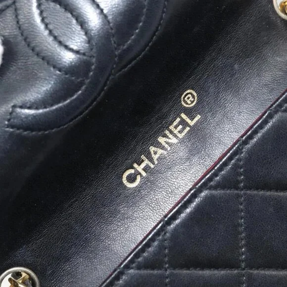 CHANEL Matelasse Chain Shoulder Bag Lamb Skin Black Gold CC Auth 158840 - Picture 13 of 16